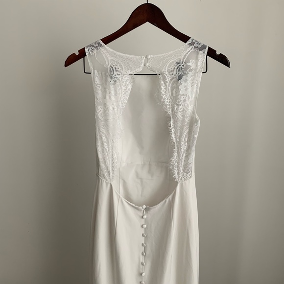 Cecelia Fishtail Maxi Dress with Lace Button Back - Picture 9 of 12